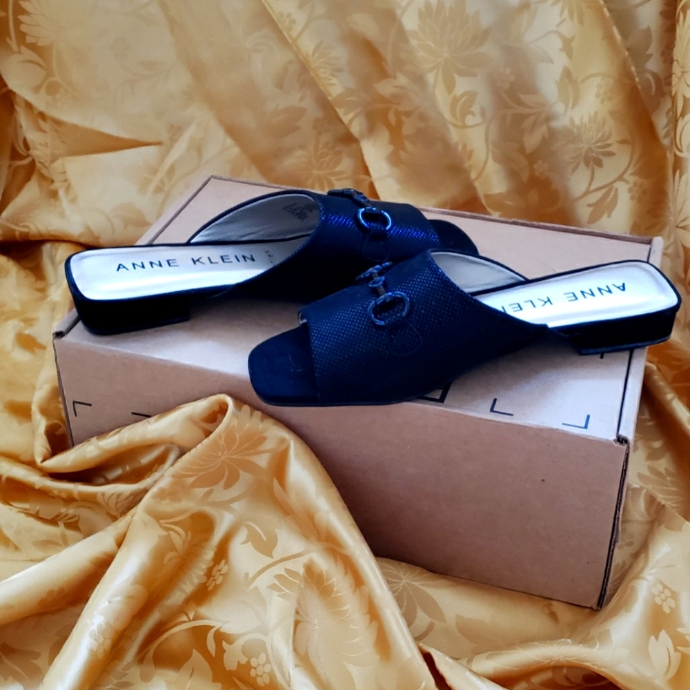 Anne Klein RIMA Slide Sandal Flat.